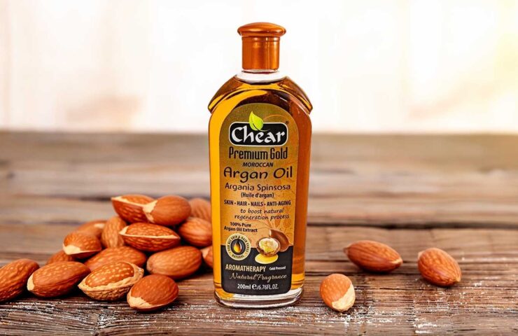 Oiling Dry Skin: Key Ingredients & Benefits for Dry Skin