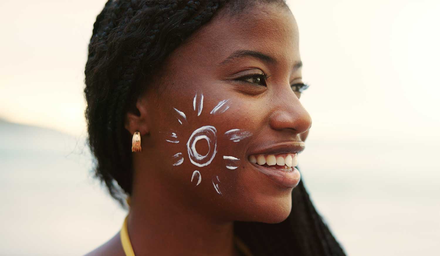 Why Sunscreen Matters with Kojic Acid: Tackling Sun Sensitivity for Brighter Skin